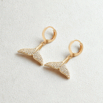 Aretes Dorados Cola de Ballena con Circones