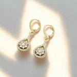 Aretes en Gota con Circones en Baño de Oro