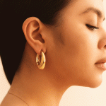 Argollas Bañadas en Oro Diseño Elegante para Damas - Imagen 2