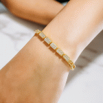 Pulsera de Lujo Bañada en Oro con Detalles de Brillantes para Damas - Imagen 2