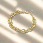 Pulsera de Eslabones Texturizados Bañada en Oro para Damas