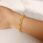 Pulsera de Eslabones Texturizados Bañada en Oro para Damas - Imagen 2