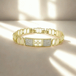 Pulsera Bañada en Oro con Diseño Calado y Circones