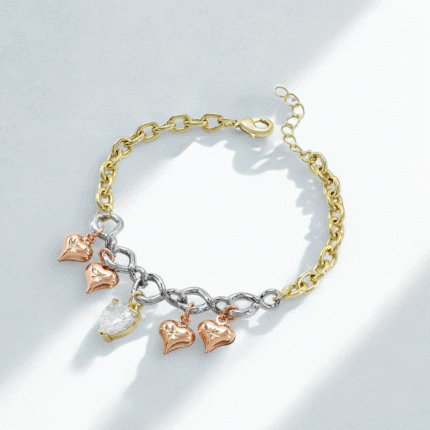 Pulsera Bañada en 3 Oros con Dijes de Corazones