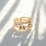 Anillo Triple Aro con Detalles de Circones Bañado en Oro