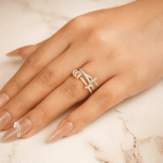 Anillo Triple Aro con Detalles de Circones Bañado en Oro - Imagen 2