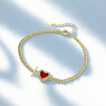 Pulsera Bañada en Oro con Dije de Corazón Rojo Esmaltado