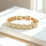 Pulsera Bañada en Oro con Diseño Cuadrado y Circones de Lujo