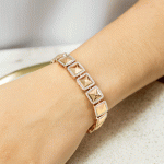 Pulsera Bañada en Oro con Diseño Cuadrado y Circones de Lujo - Imagen 2