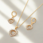 Juego de Cadena con Dije y Aretes de Corazón Bañado en Oro