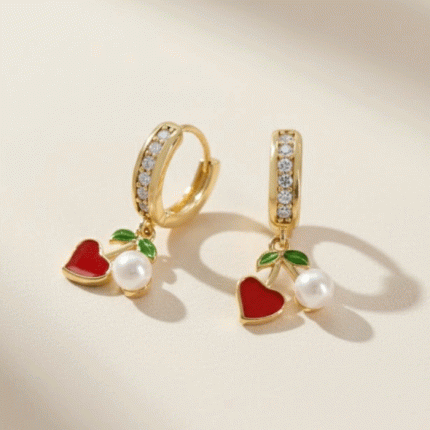 Argollas Huggies Corazón y Perla Bañadas en Oro