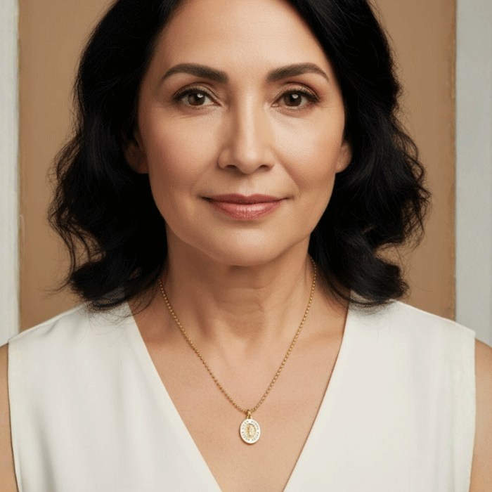 124 Cadena con Dije de la Virgen de Guadalupe y Circones - Imagen 2