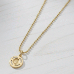 Cadena con Dije de Virgen de Guadalupe en Círculo con Circones