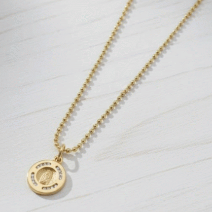 Cadena con Dije de Virgen de Guadalupe en Círculo con Circones