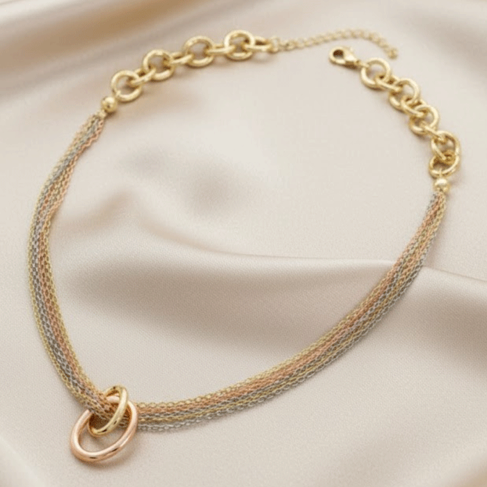 127 Collar Exclusivo con Baño de Tres Oros y Diseño de Anillos Entrelazados - Imagen 1