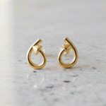 Aretes Topos Flecha del Amor Bañados en Oro