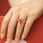 Anillo Ajustable “Strawberry Sweet” Bañado en Oro - Imagen 2