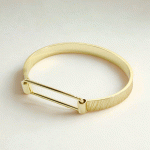 Pulsera Rígida Minimalista Bañada en Oro