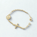 Pulsera San Benito con Crucifijo Bañada en Oro