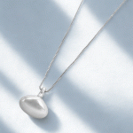 Collar con Dije Inflado Bañado en Plata