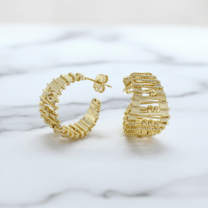 Semi Argollas Geométricas de Lujo Bañadas en Oro