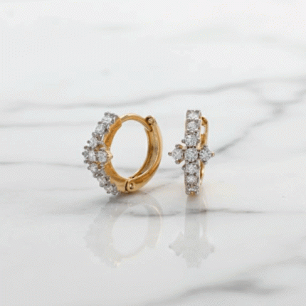 Argollas Huggies Bañadas en Oro para Niñas con Circones | Diseño Cruz Floral