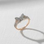 Anillo Butterfly Glow Bañado en Oro Italiano 24KT con Circones y Detalle en Oro Blanco