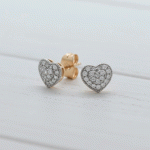 Aretes Corazón Triple Brillo en Oro Italiano 24KT con Baño de Oro Blanco