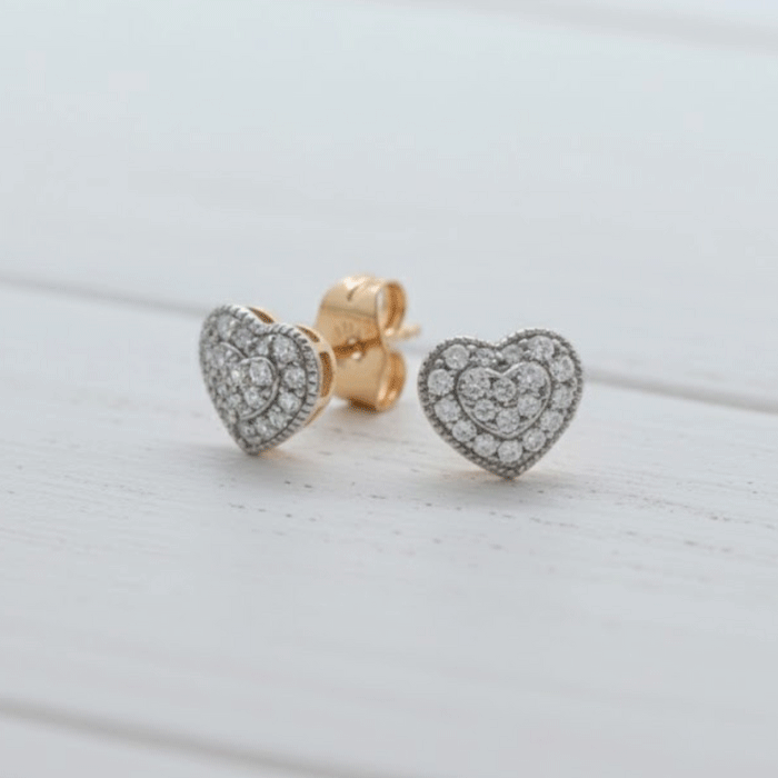 297 Aretes Corazón Triple Brillo en Oro Italiano 24KT con Baño de Oro Blanco - Imagen 1