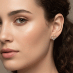 Aretes Corazón con Cruz Brillante en Oro Italiano 24KT y Oro Blanco - Imagen 2