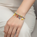 Pulsera Bañada en Oro con Dijes de Frutas y Setas Esmaltadas – Estilo Divertido y Único - Imagen 2