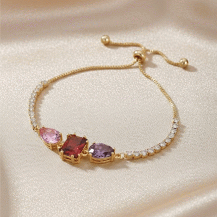 Pulsera Ajustable Bañada en Oro con Tres Piedras de Lujo – Elegancia Radiante