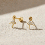 Aretes Ortopédicos en Forma de Bailarina con Circones Bañados en Oro para Bebés