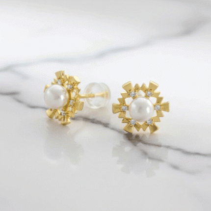 Aretes Flor de Sol con Perla Bañados en Oro