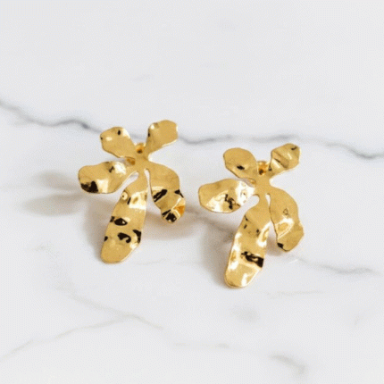 Aretes Flor Abstracta Bañados en Oro para Dama