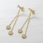 Aretes Largos Estrella Brillante Bañados en Oro con Circones