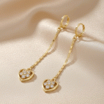 Aretes Largos Corazón Glam Bañados en Oro con Circones