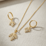 Juego de Cadena, Dije y Aretes Diseño Hoja Bañados en Oro