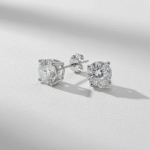 Broqueles de Circón Corte Brillante en Baño de Plata – Elegancia Atemporal