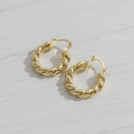 Argollas Entrelazadas de Diseño "Twist" en Baño de Oro