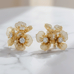 Aretes de Ramillete Floral en Filigrana Artística con Baño de Oro y Circones