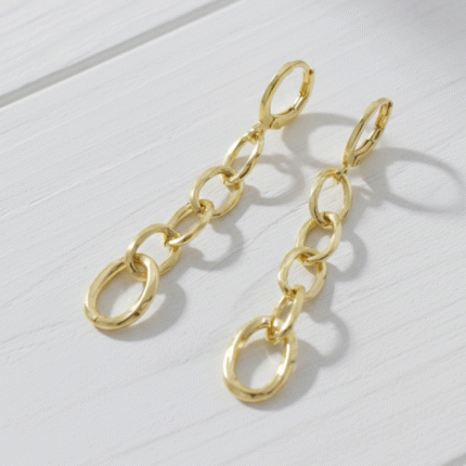 Aretes de Eslabones Alargados en Baño de Oro – Colección Chain Link