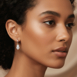 Aretes de Argolla con Dije de Búho en Baño de Plata y Circones - Imagen 2