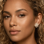 Aretes "Destello Estelar" en Baño de Oro con Perlas y Circones - Imagen 2