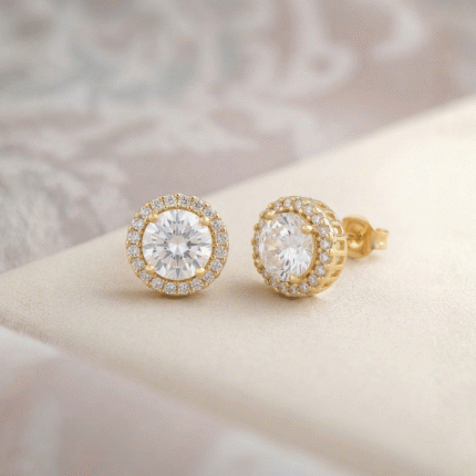 Aretes Halo de Circones Brillantes con Baño de Oro