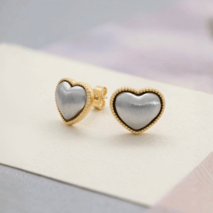 Aretes de Corazón Bicolor con Borde de Esferas Bañados en Oro