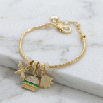 Pulsera Bañada en Oro con Dijes de Abeja, Hamburguesa y Mano de Fátima