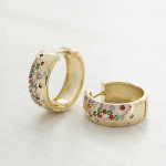 Argollas Huggies Bañadas en Oro con Micro-Pavé de Circones Multicolor