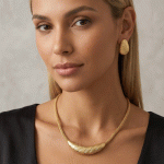 Juego de Collar y Aretes de Gota con Textura Estriada en Baño de Oro - Imagen 2