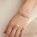Pulsera de Triple Cadena con Tubos Satinados en Baño de 3 Oros - Imagen 2